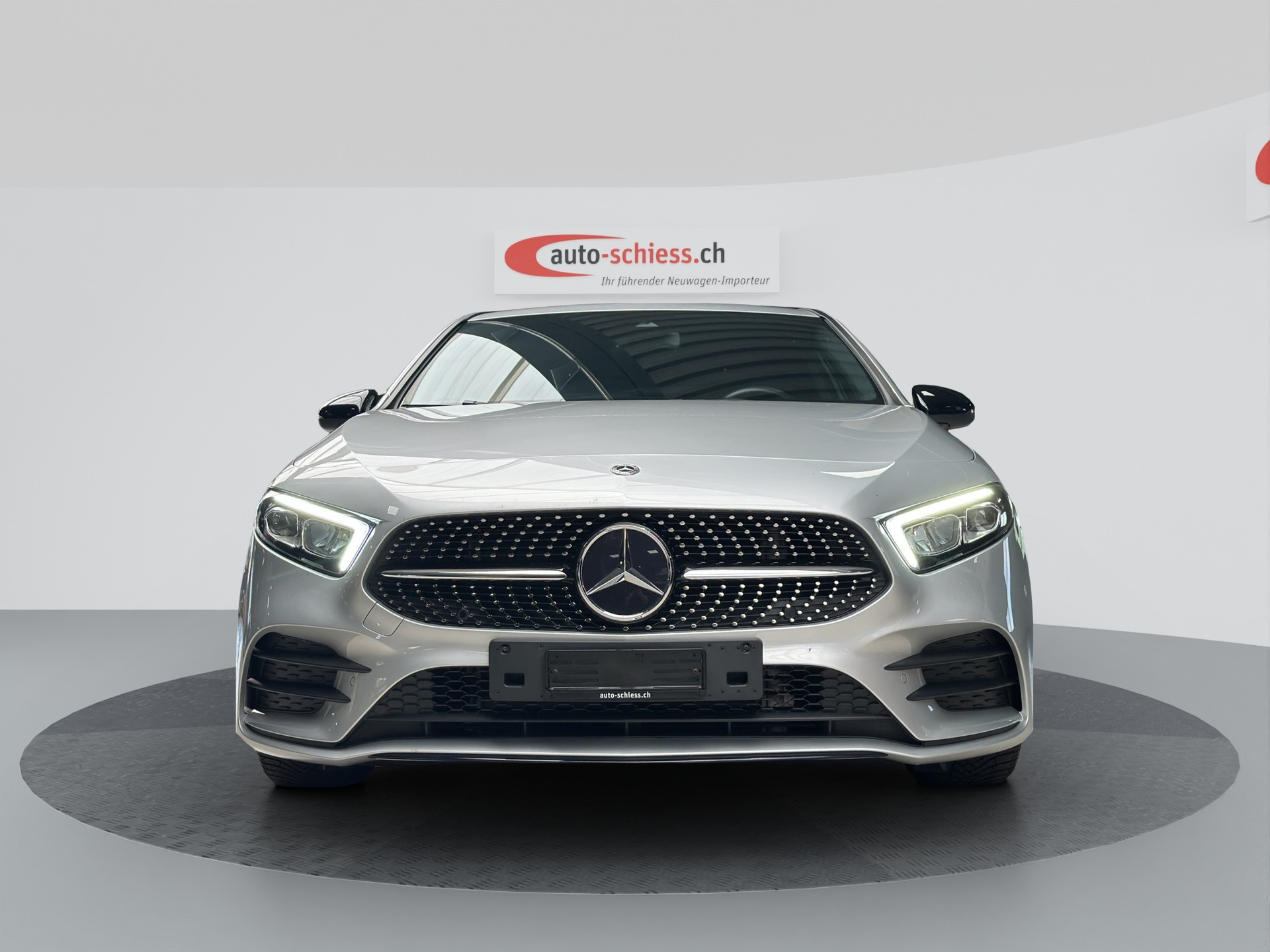 MERCEDES-BENZ A 200 d AMG Night 8G-DCT-image-1