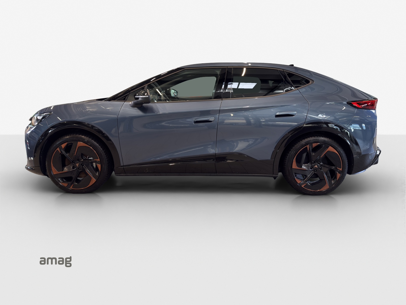 CUPRA Tavascan Type 9 77 kWh Adrenaline-image-1