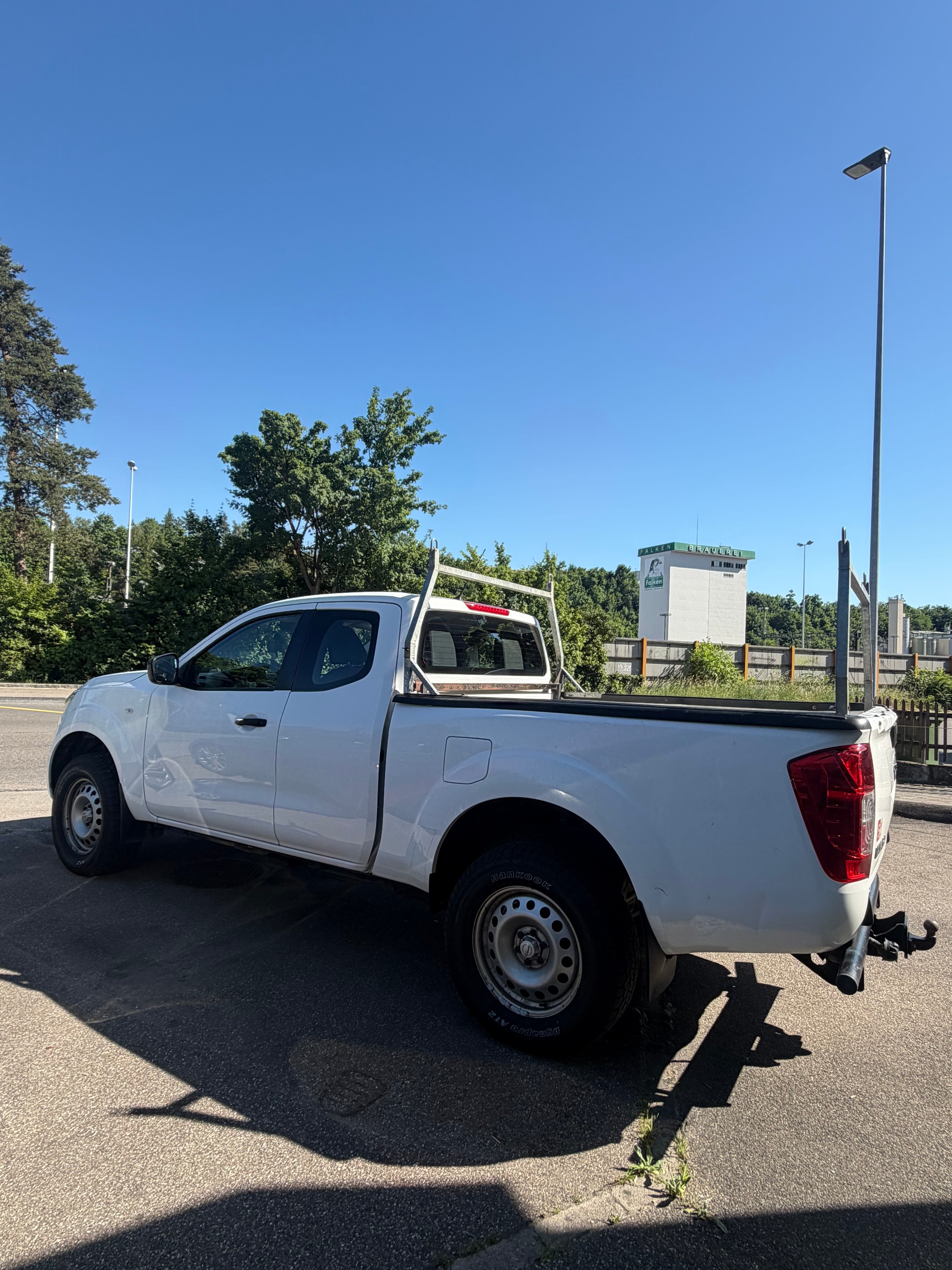 NISSAN Navara King Cab Visia 2.3 dCi 4WD-image-2