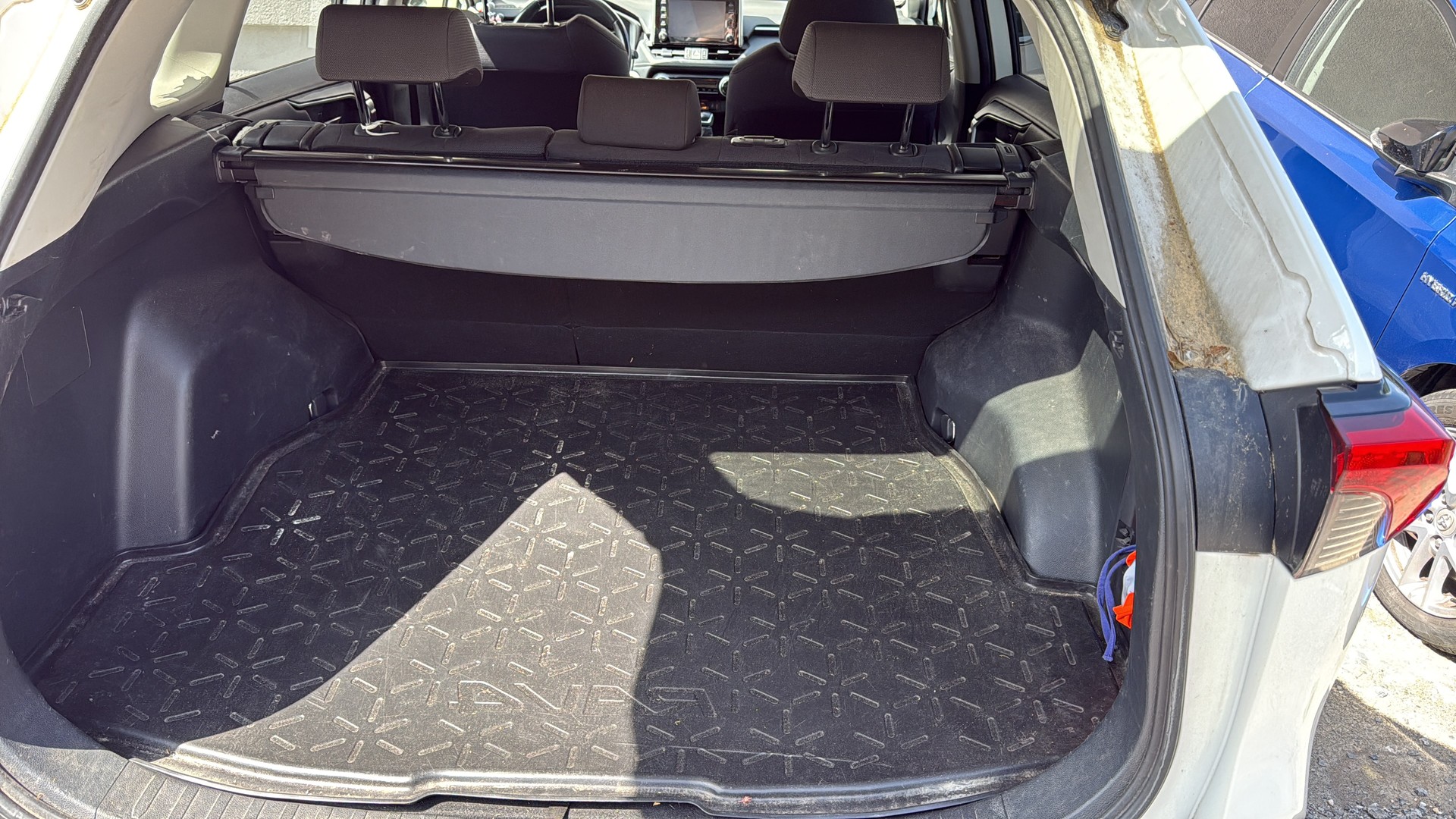 TOYOTA RAV4 2.5 HEV Trend-image-6