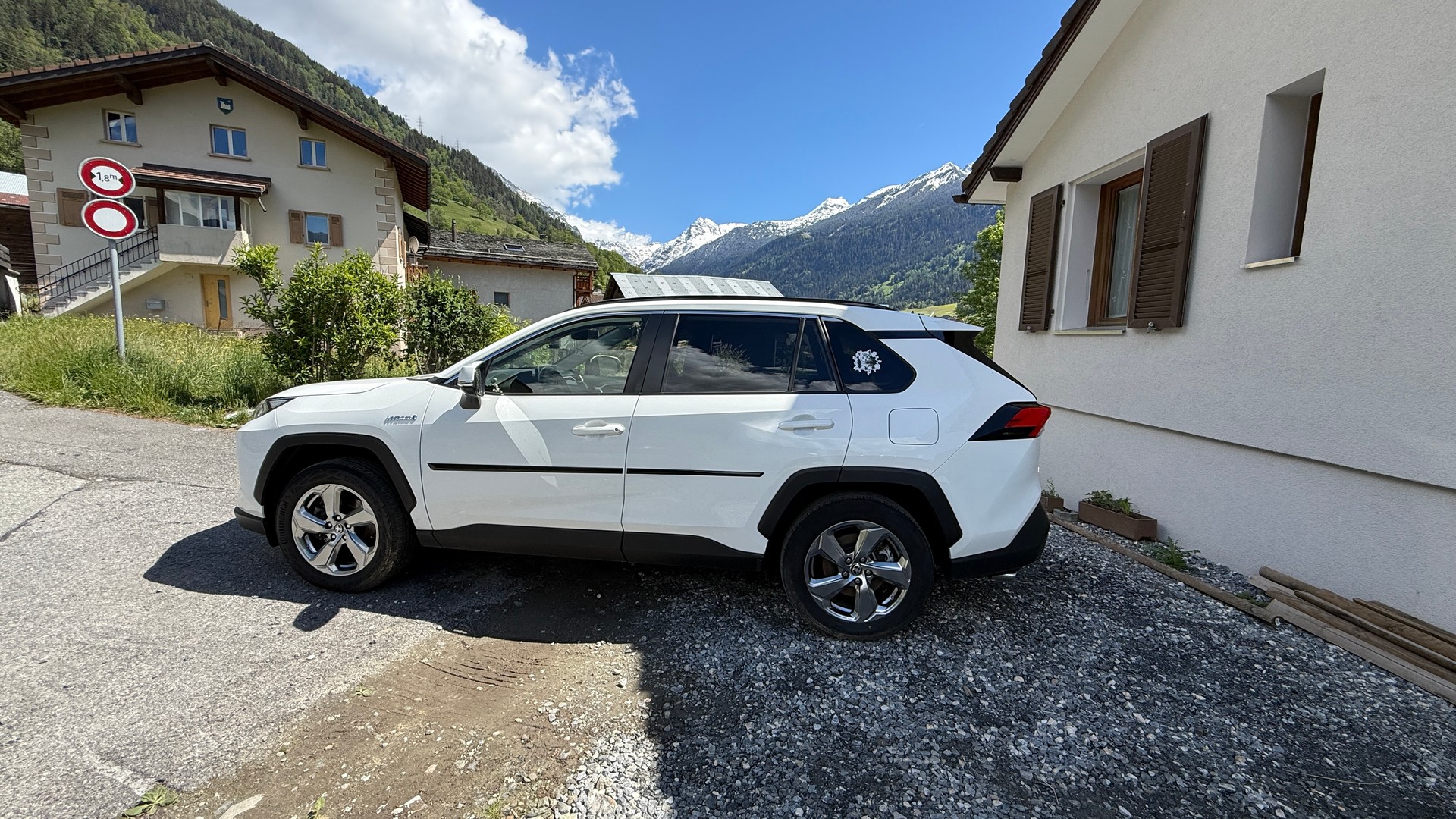 TOYOTA RAV4 2.5 HEV Trend-image-0