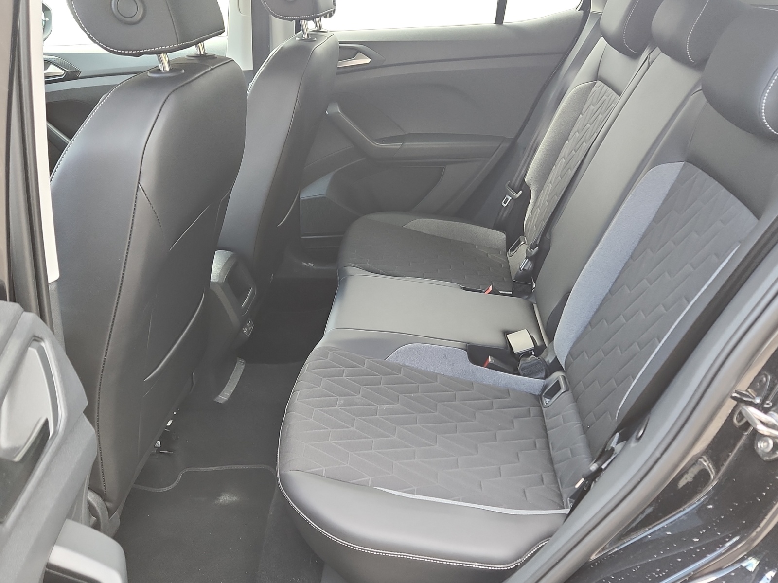 VW T-Cross 1.0 TSI-image-13