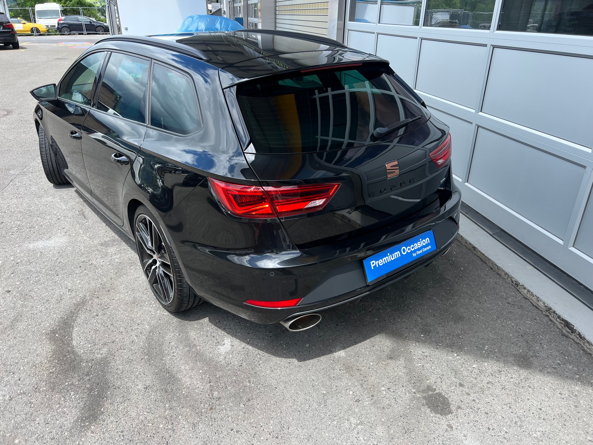 SEAT Leon ST 2.0 TSI Cupra 300 4x4 DSG* Navigation * Rückfahrtkamera * Teilleder * frisch ab MFK * 12/24 Mt. Garantie möglich ***-image-3