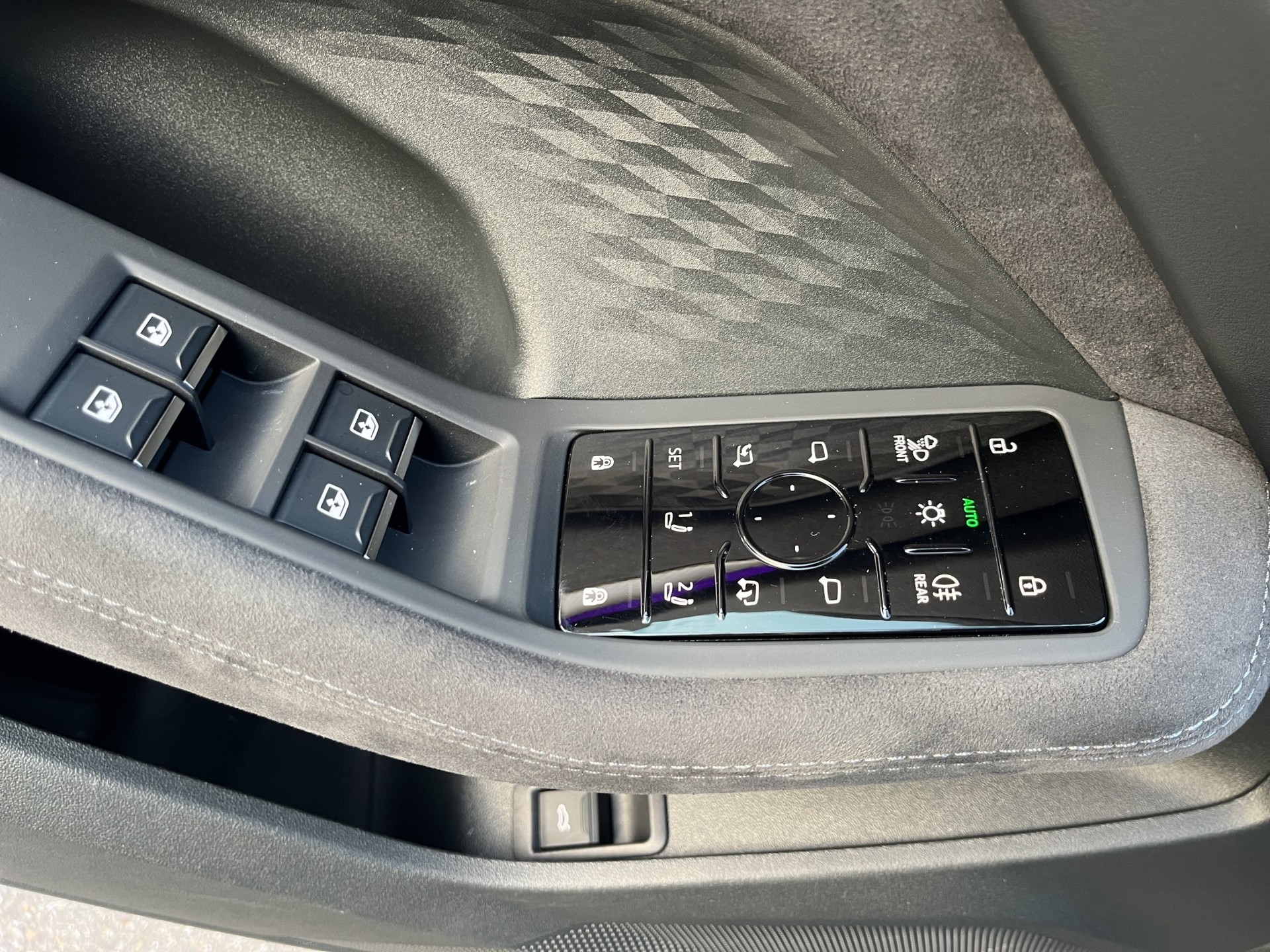 AUDI S5 Avant TFSI quattro S tronic*Head-up, 360°Kamera, AHK, Panorama-Glasdach, (5-Jahre Garantie)-image-19