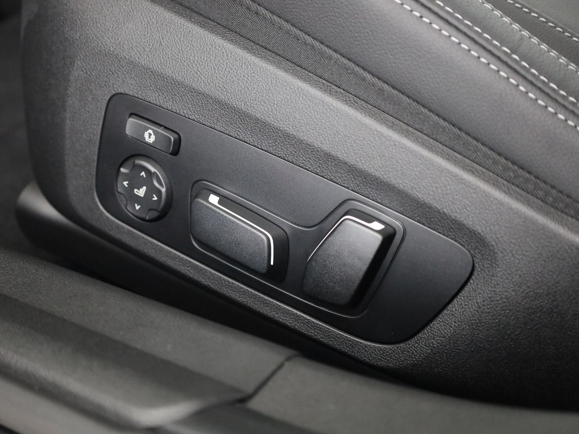 BMW M340i xDr 48V T MSportPro-image-13