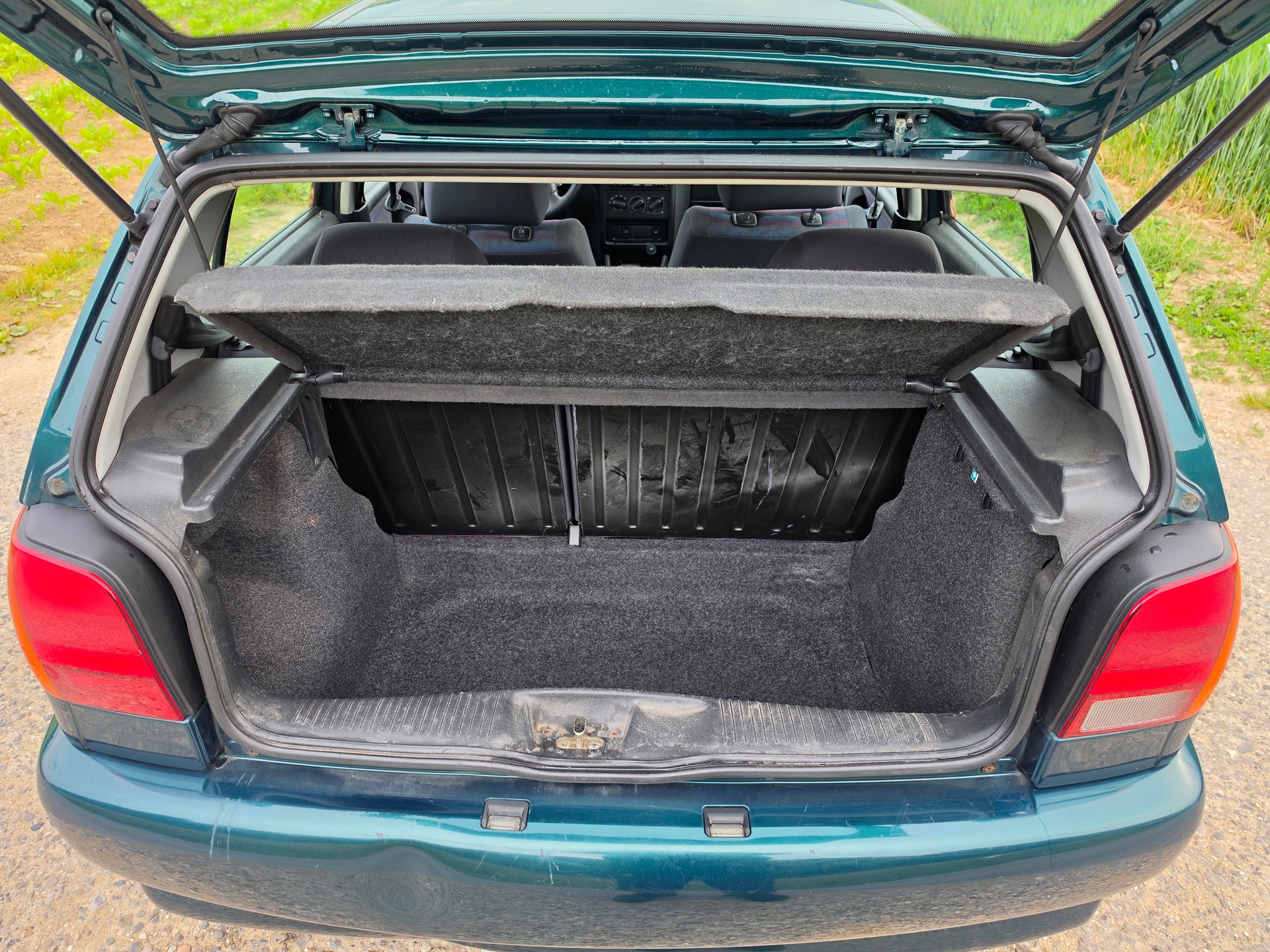VW Polo 75-image-10