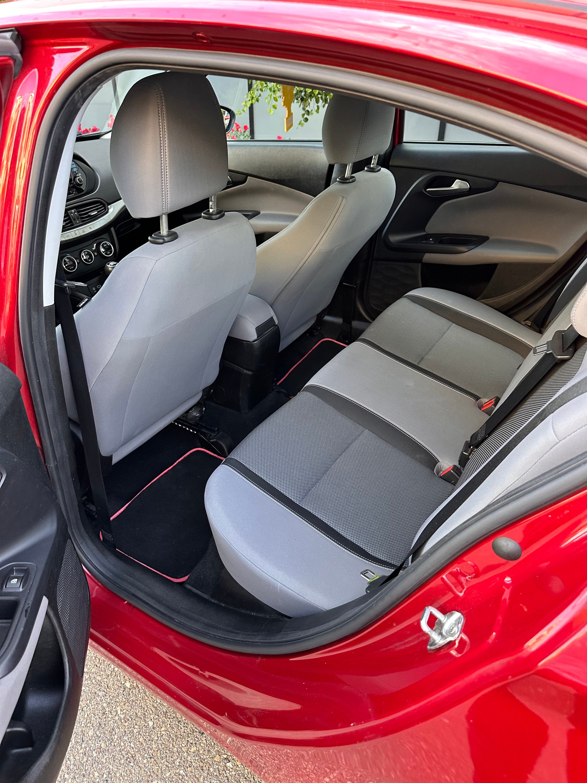 FIAT Tipo 1.4T Opening Edition-image-3