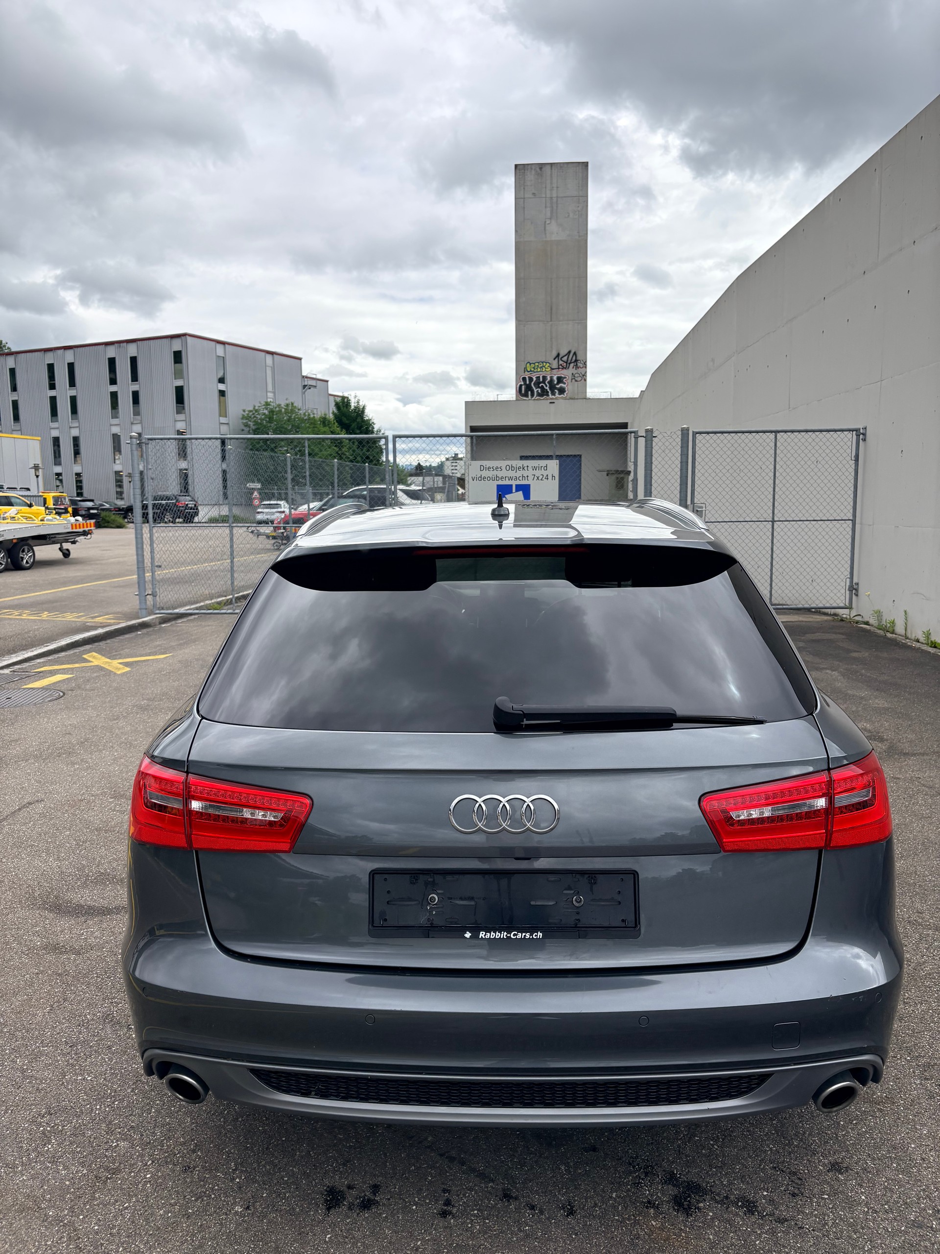AUDI A6 3.0 V6 TDI 313 quattro-image-2