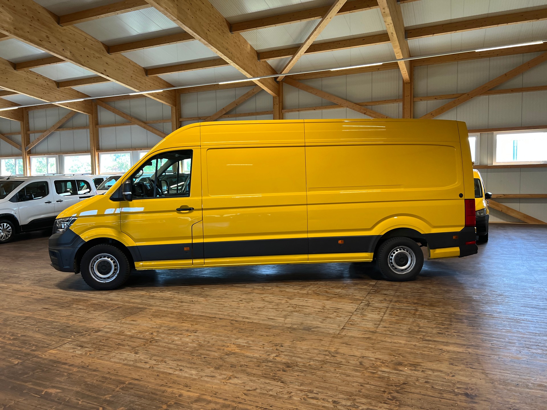 VW Crafter 35 2.0 TDI L4 4Motion-image-7