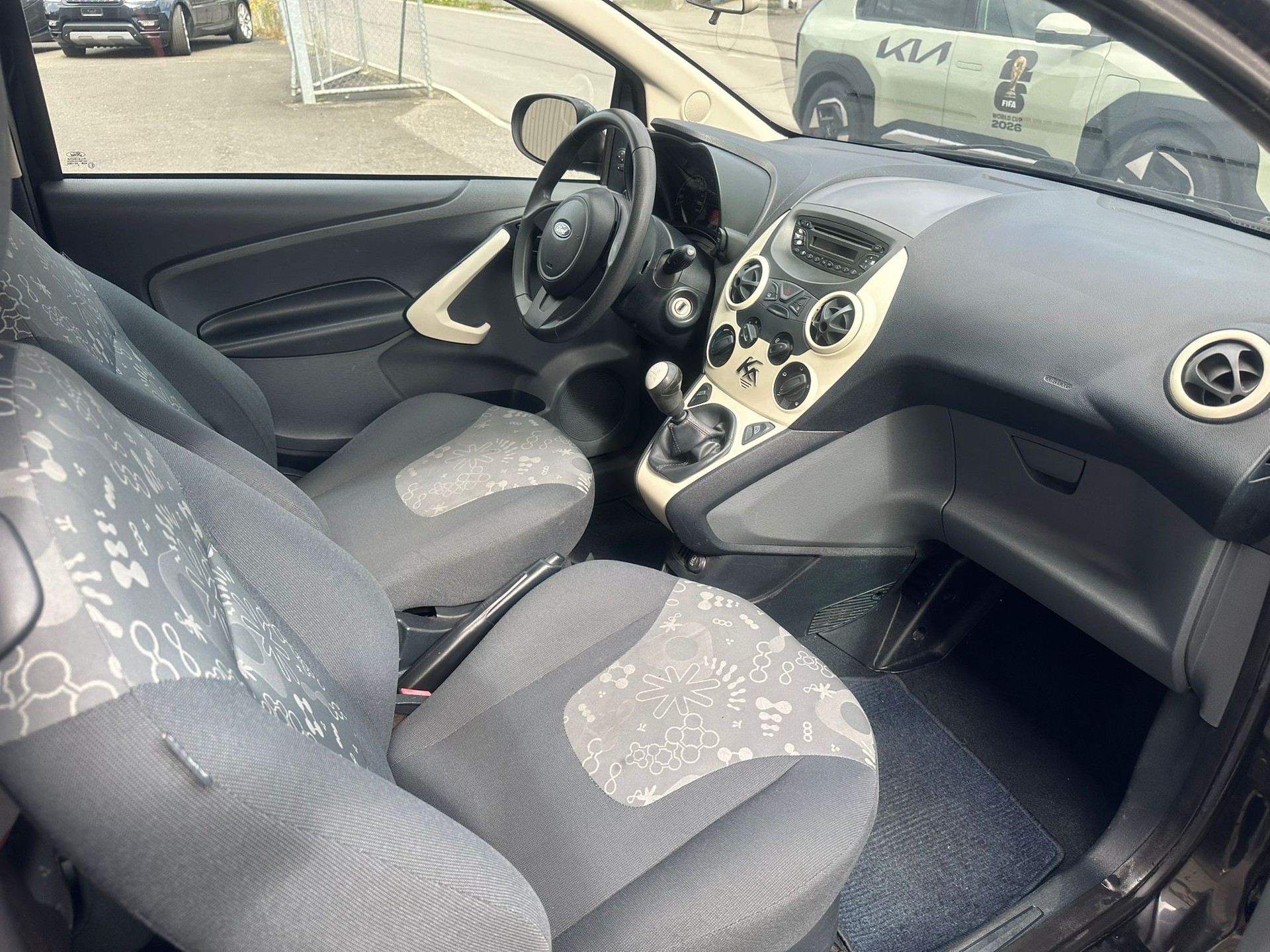FORD KA 1.25 Ambiente-image-14