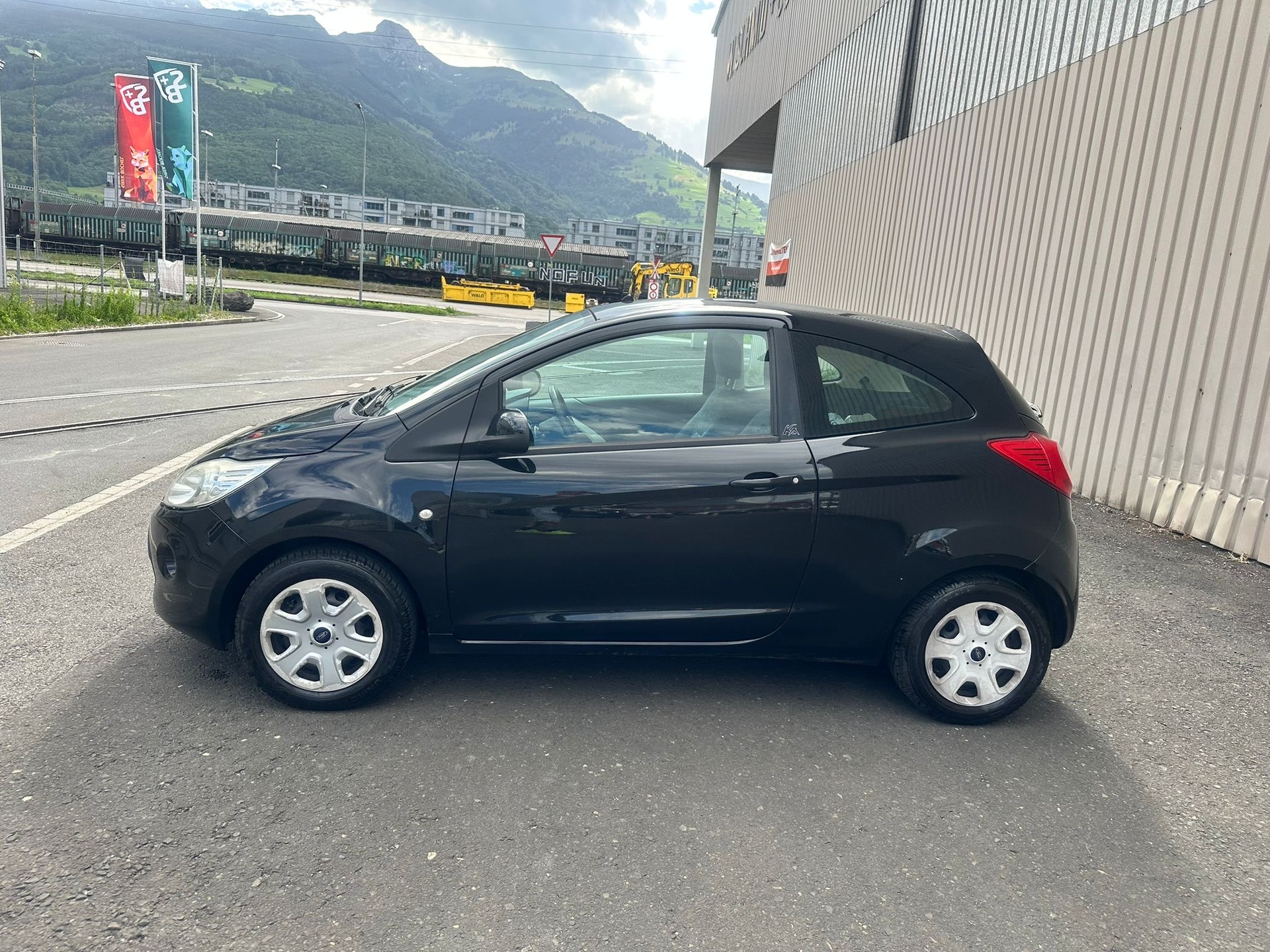FORD KA 1.25 Ambiente-image-2