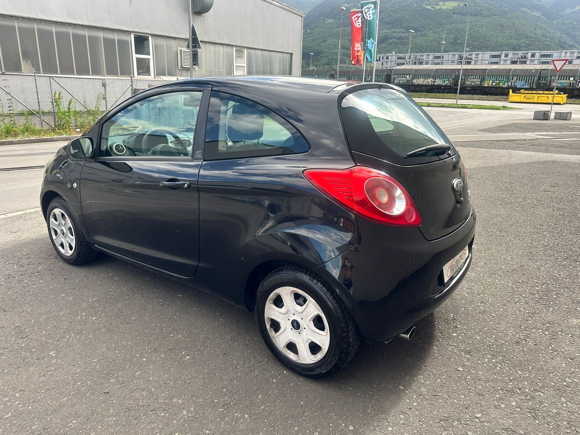 FORD KA 1.25 Ambiente-image-3