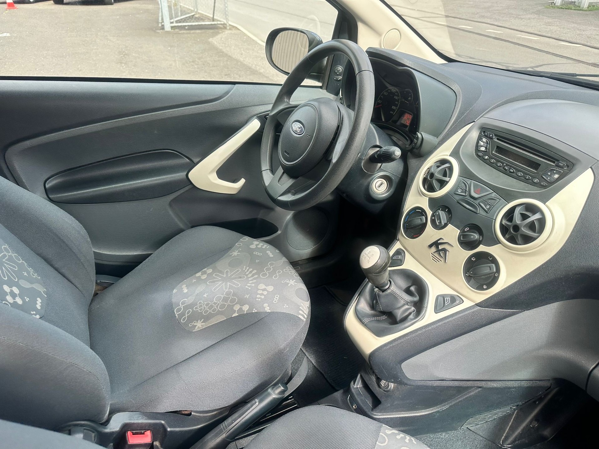 FORD KA 1.25 Ambiente-image-11