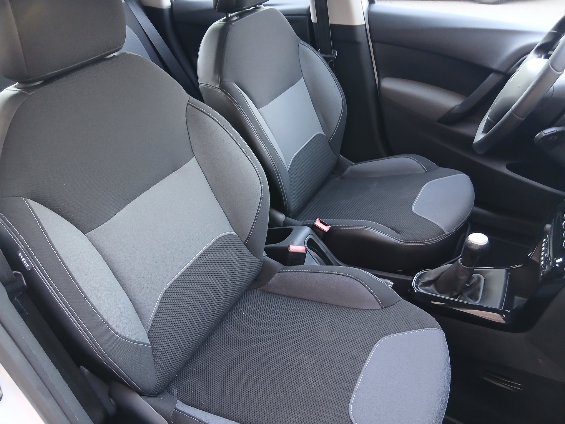 CITROEN C3 1.4i Tonic-image-8
