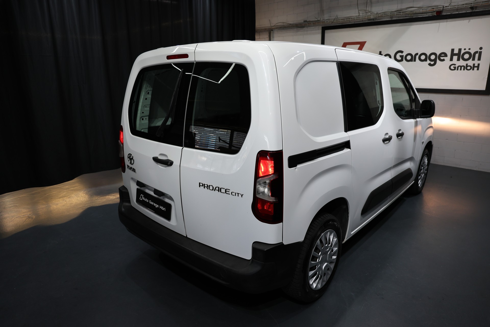 TOYOTA Proace City Van 1.5D Active Long Automatik Klima-image-6
