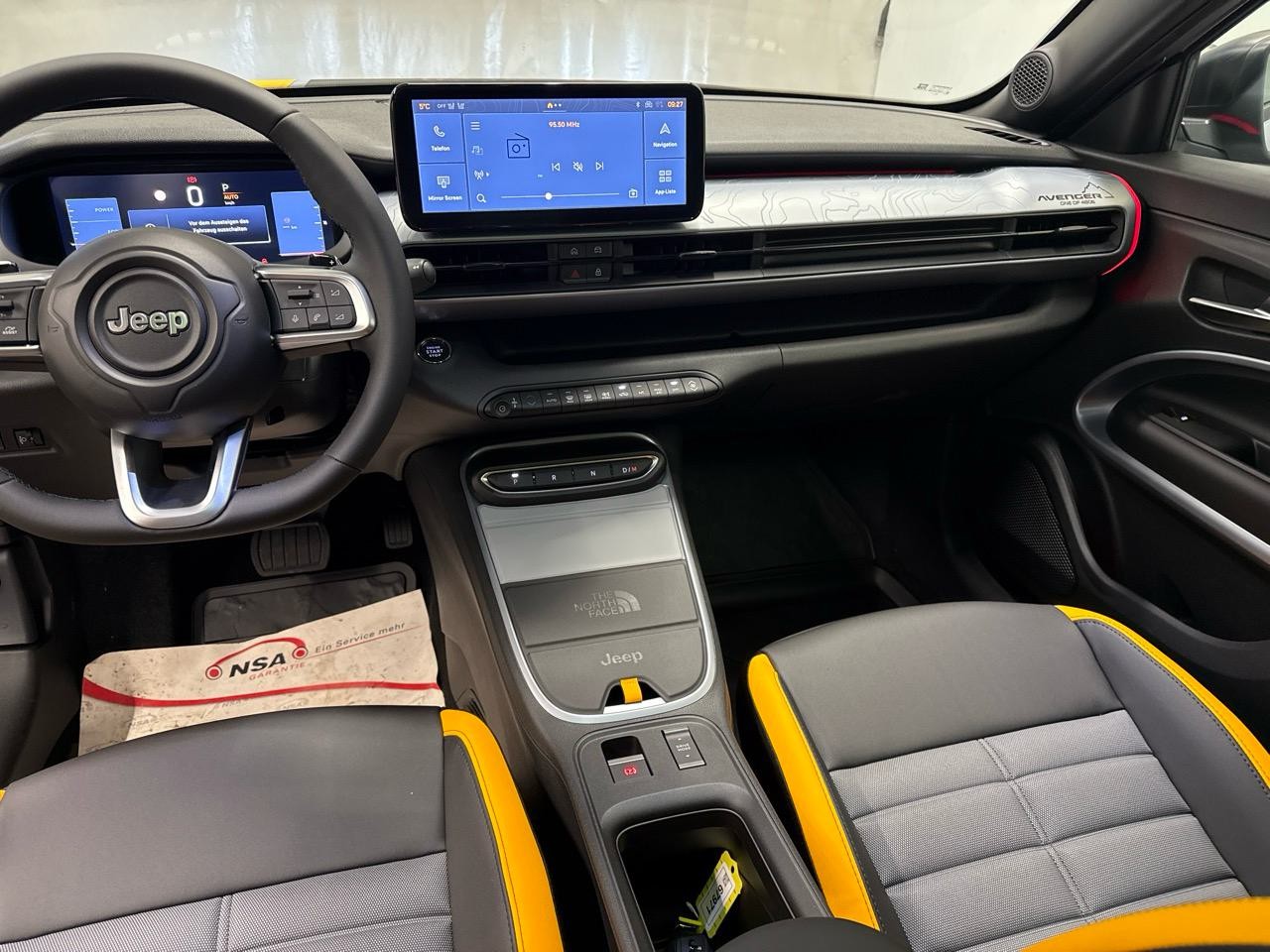 JEEP Avenger 1.2 Turbo MHEV The North Face 4xe-image-4