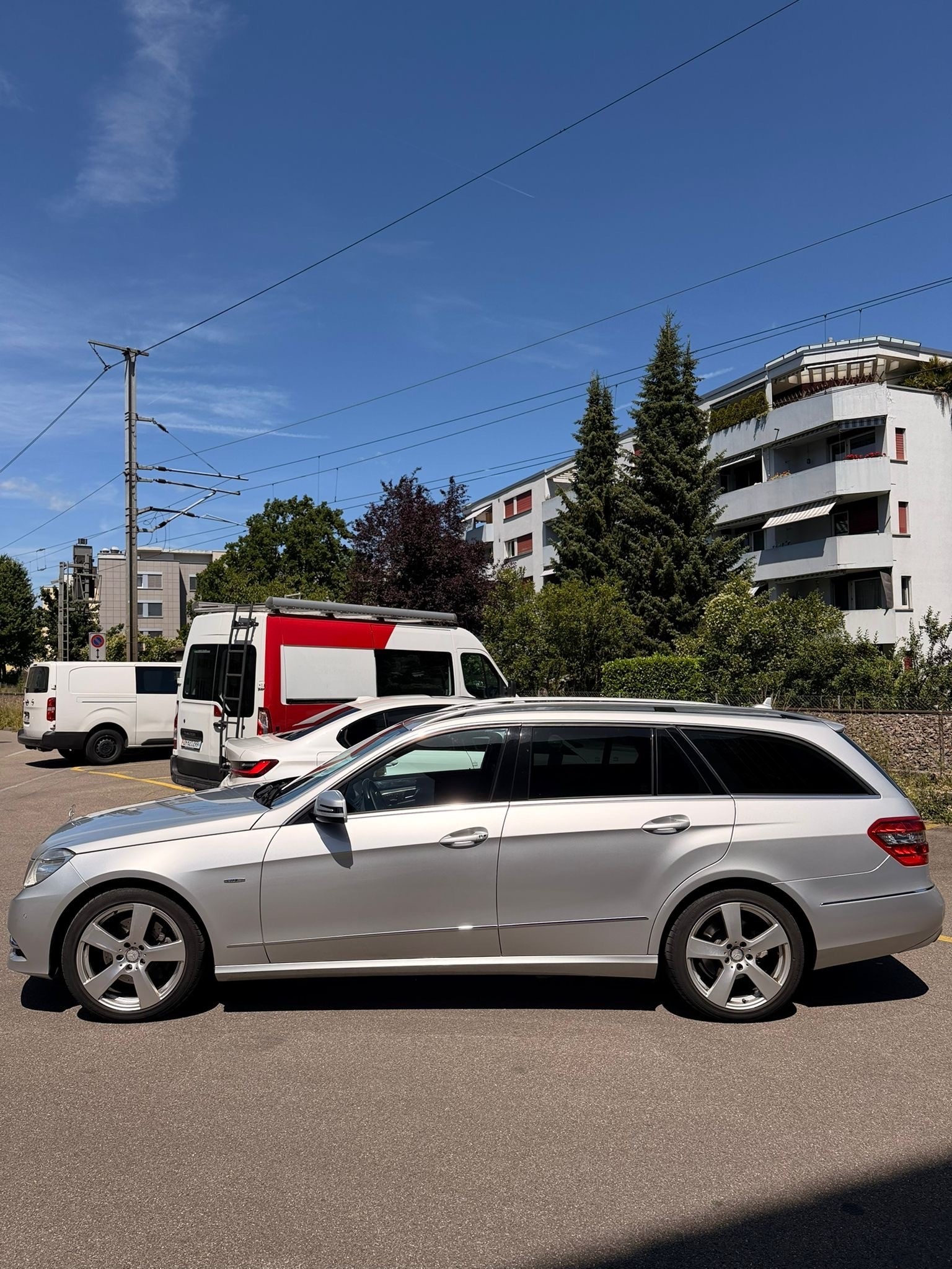 MERCEDES-BENZ E 250 CDI BlueEF Elegance 4m-image-1
