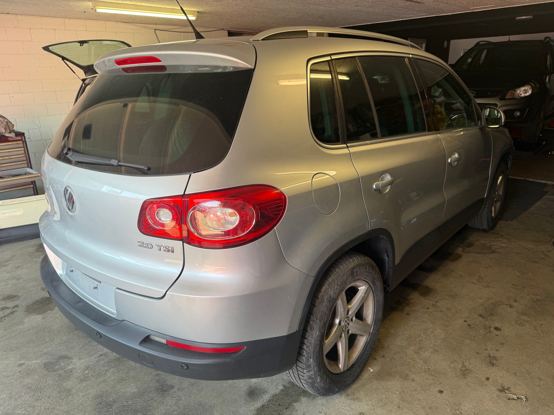VW Tiguan 2.0 TSI Sport&Style Tiptronic-image-3