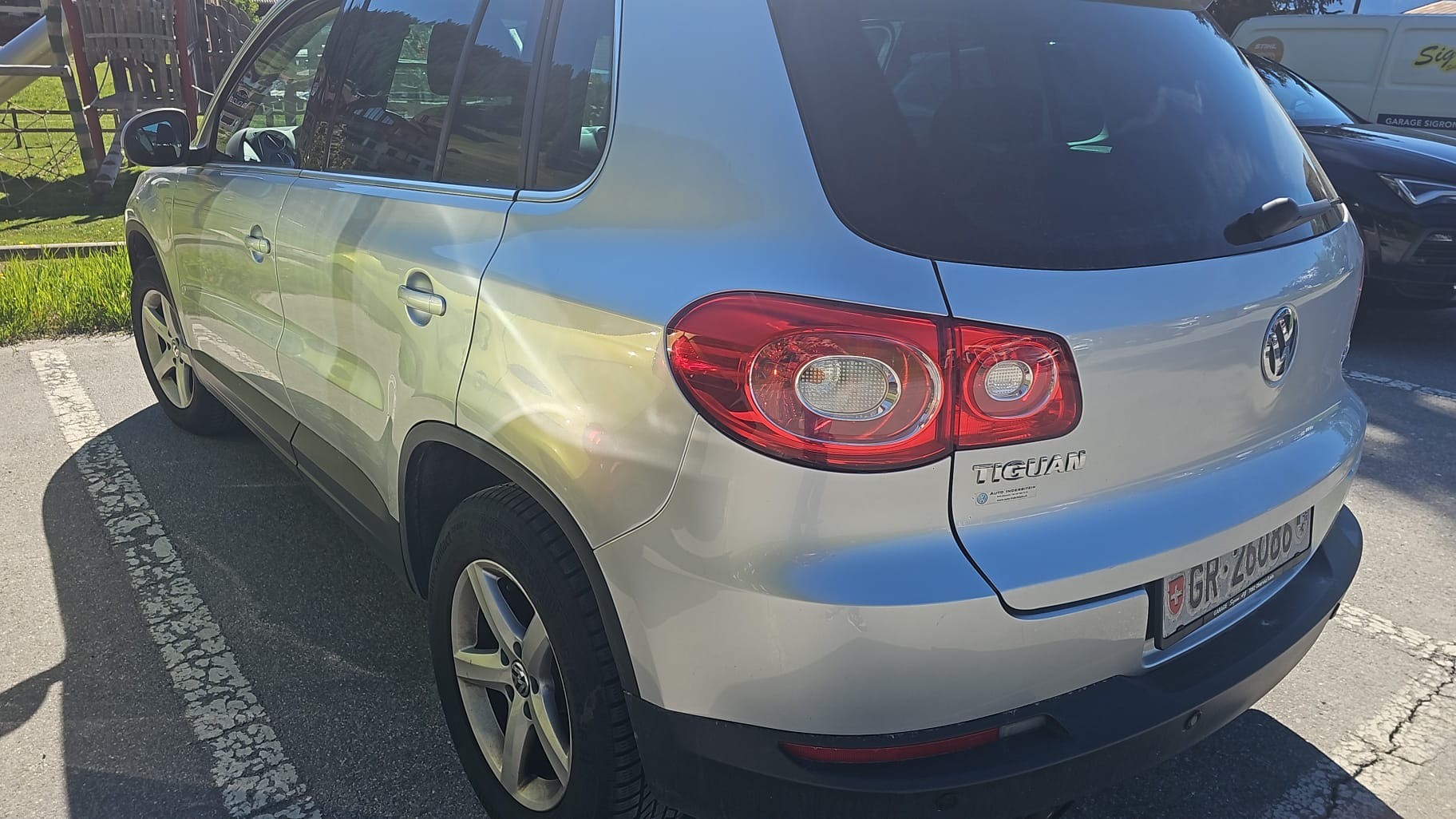 VW Tiguan 2.0 TSI Sport&Style Tiptronic-image-2