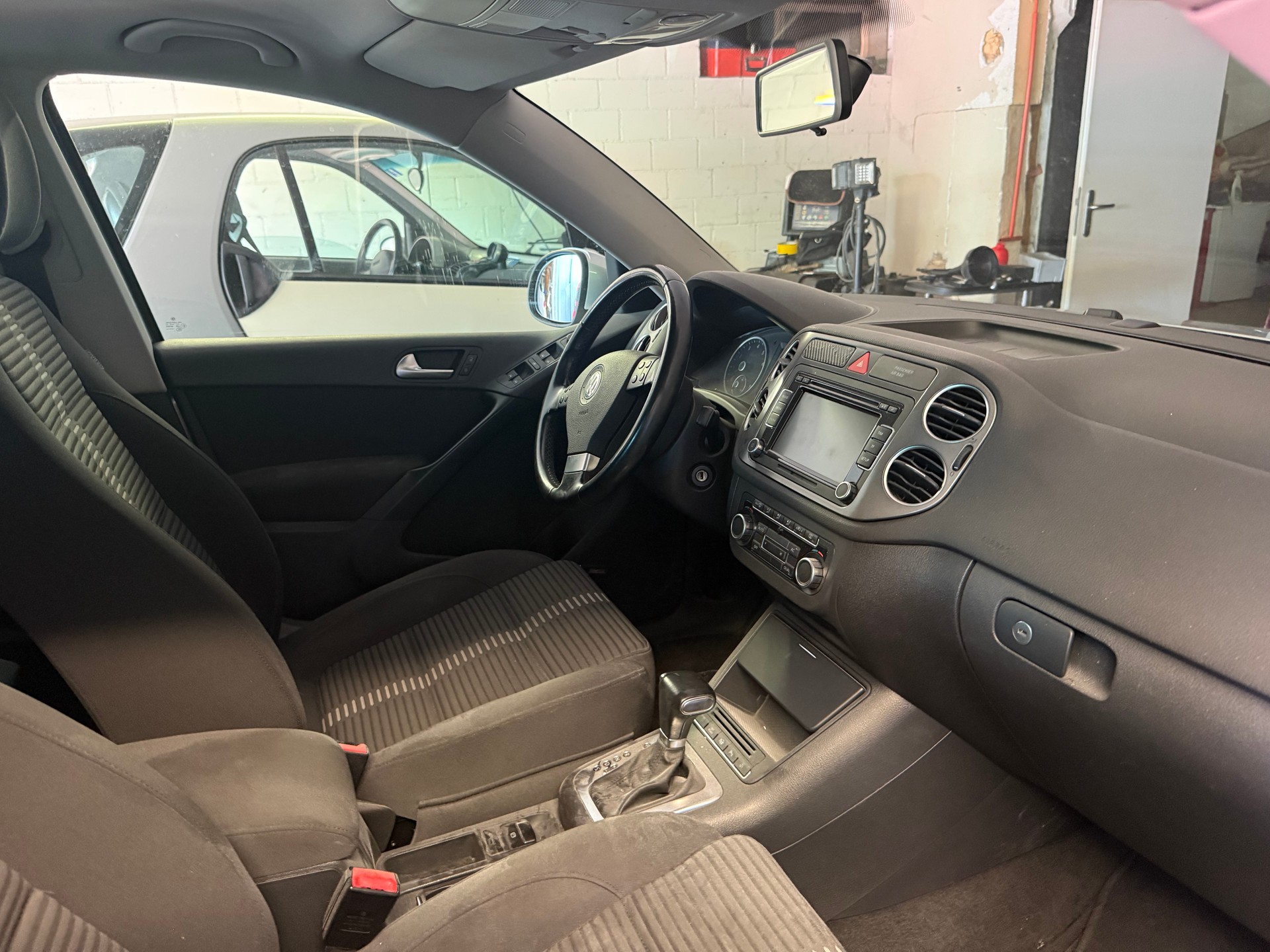 VW Tiguan 2.0 TSI Sport&Style Tiptronic-image-4
