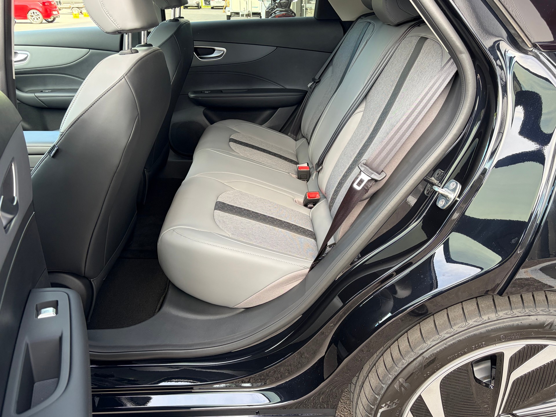 MG 4 EV 64kWh Premium-image-9