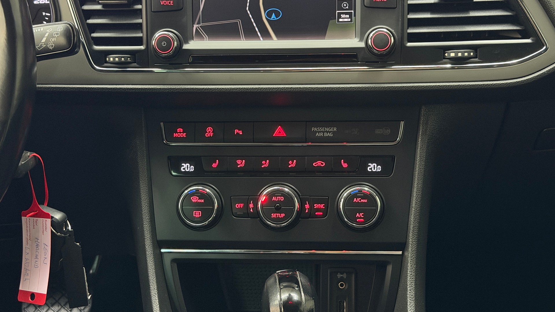 SEAT Leon ST 2.0 TDI X-Perience 4Drive DSG-image-10