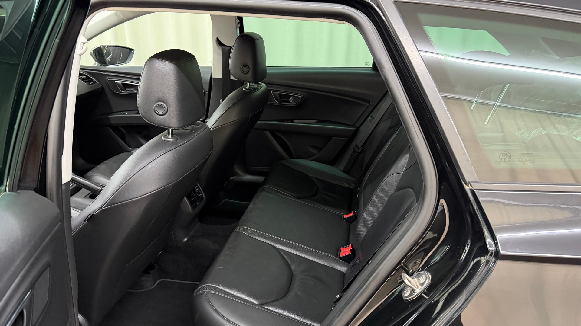 SEAT Leon ST 2.0 TDI X-Perience 4Drive DSG-image-12