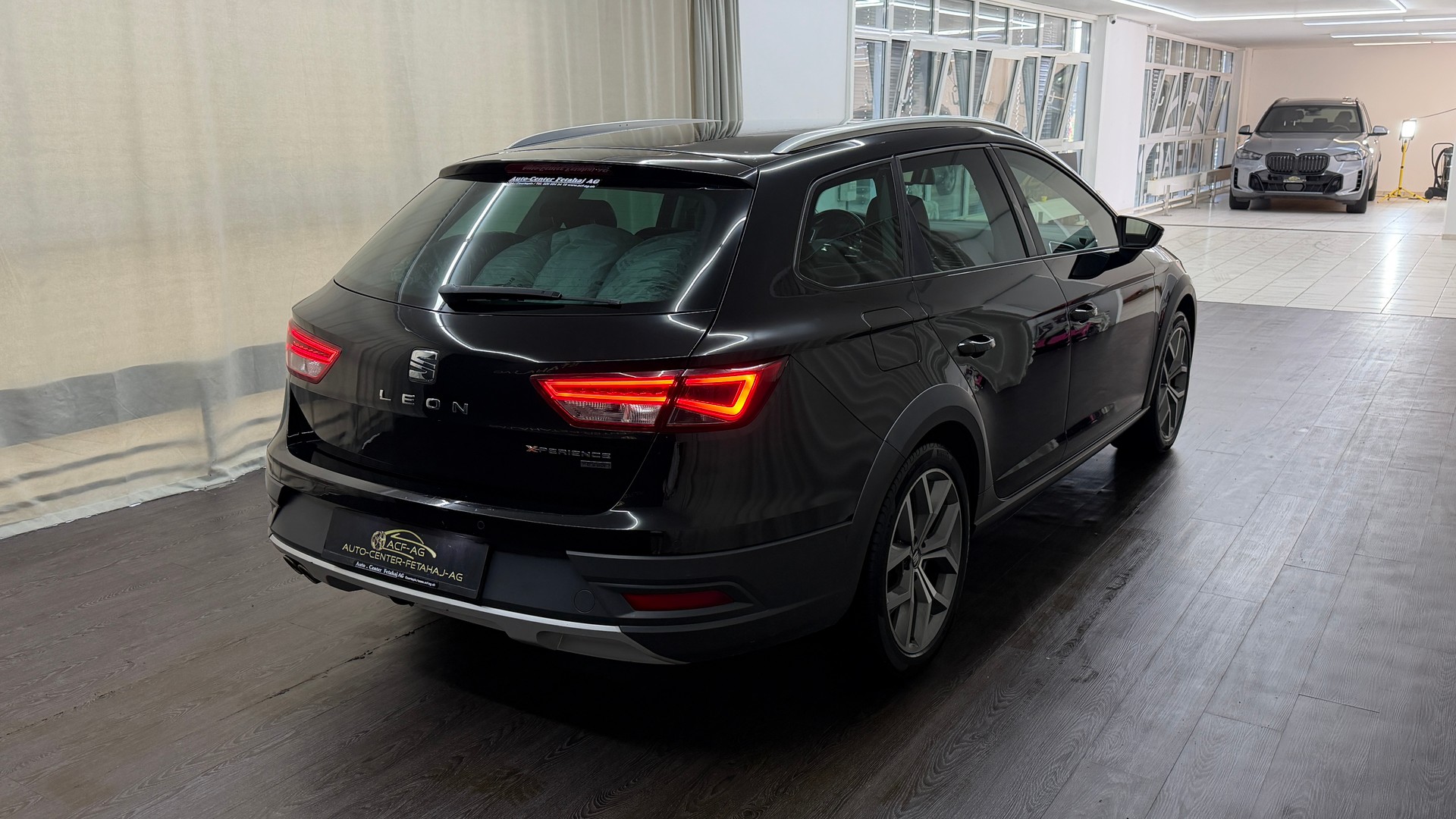 SEAT Leon ST 2.0 TDI X-Perience 4Drive DSG-image-3