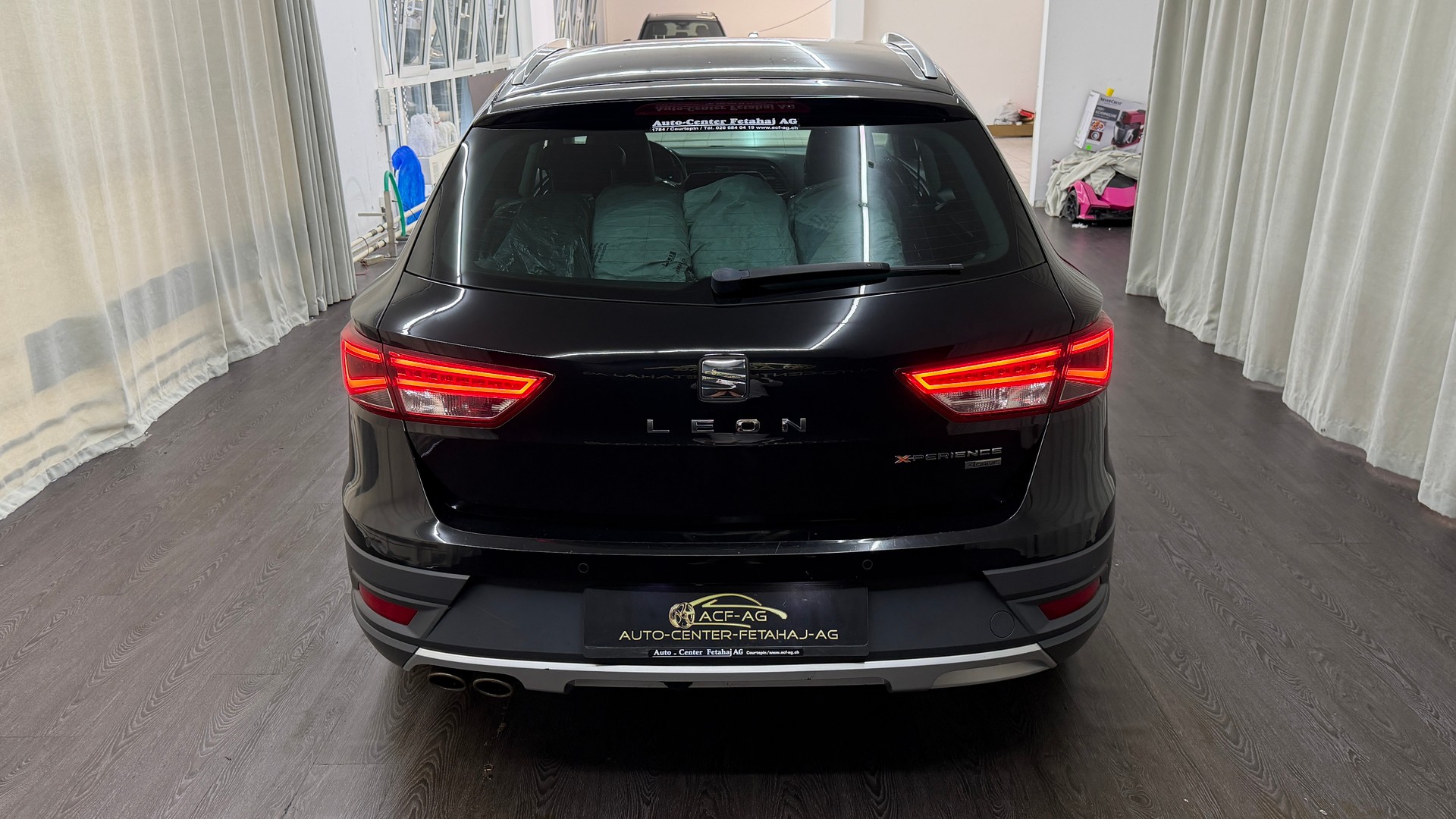 SEAT Leon ST 2.0 TDI X-Perience 4Drive DSG-image-4