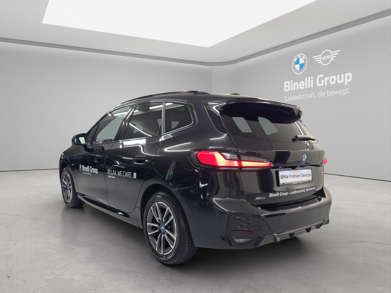 BMW 225e xDrive paddles Active Tourer-image-2