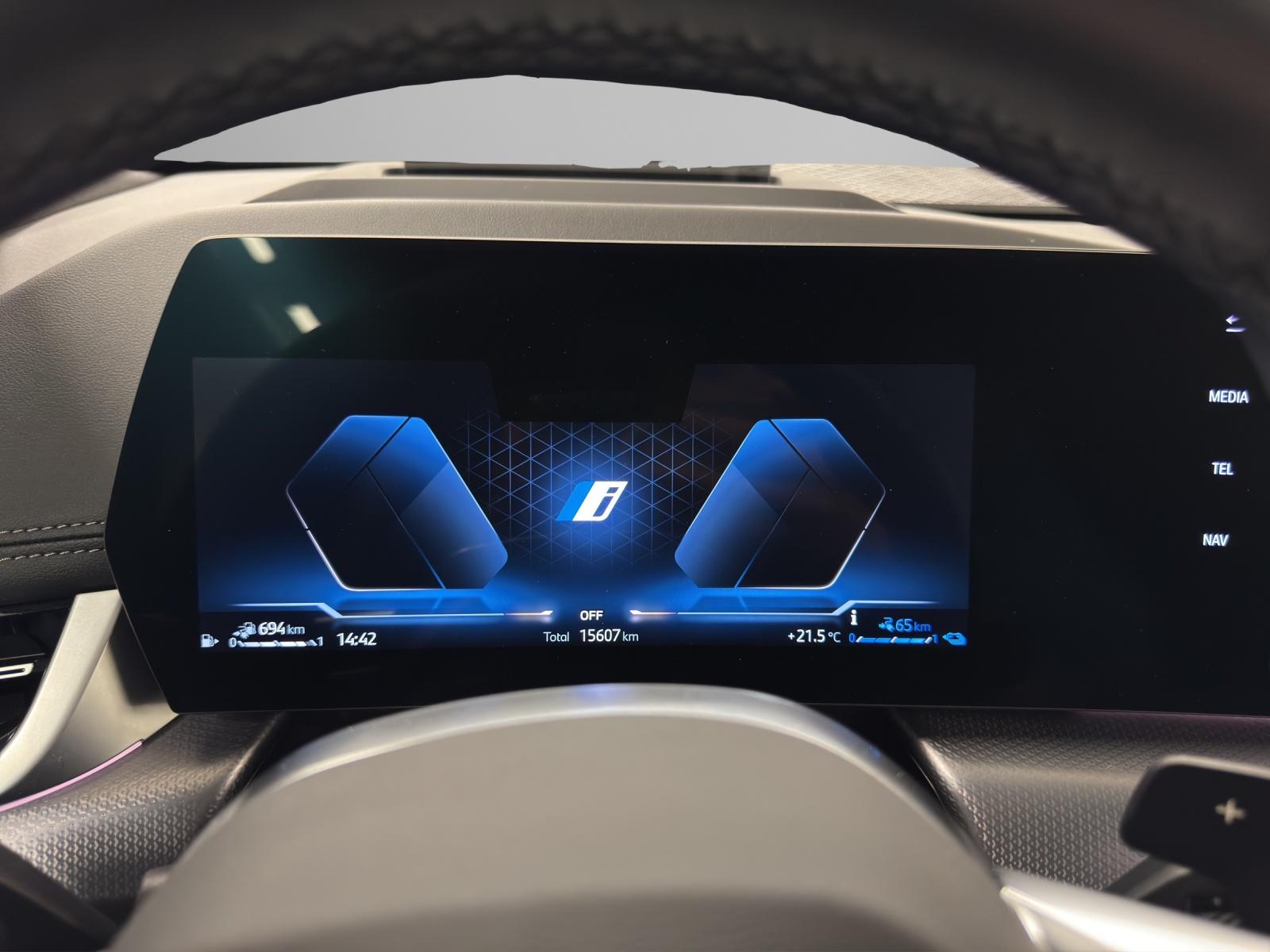 BMW 225e xDrive paddles Active Tourer-image-17