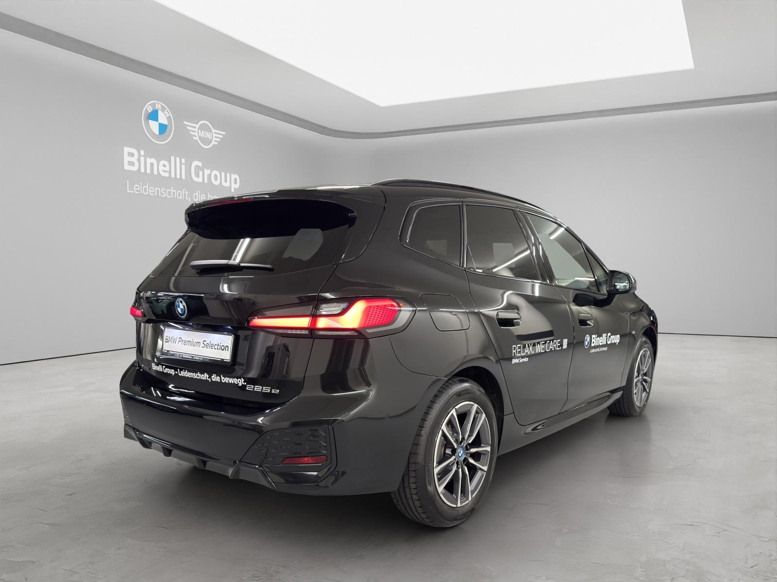 BMW 225e xDrive paddles Active Tourer-image-4