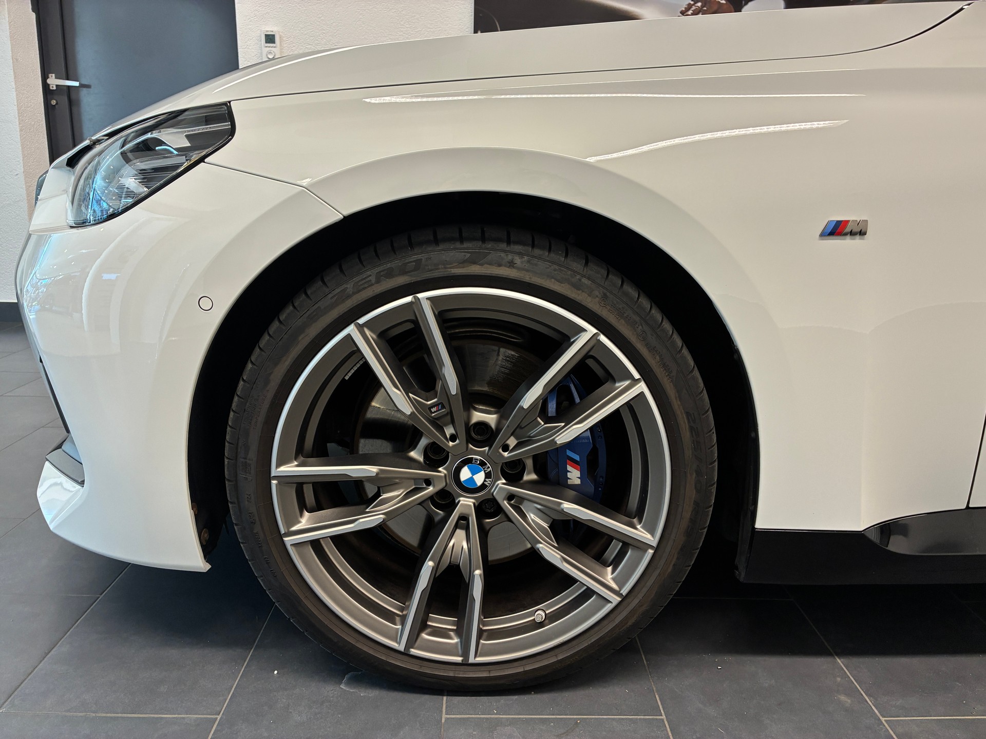 BMW M240i xDrive Coupé-image-2