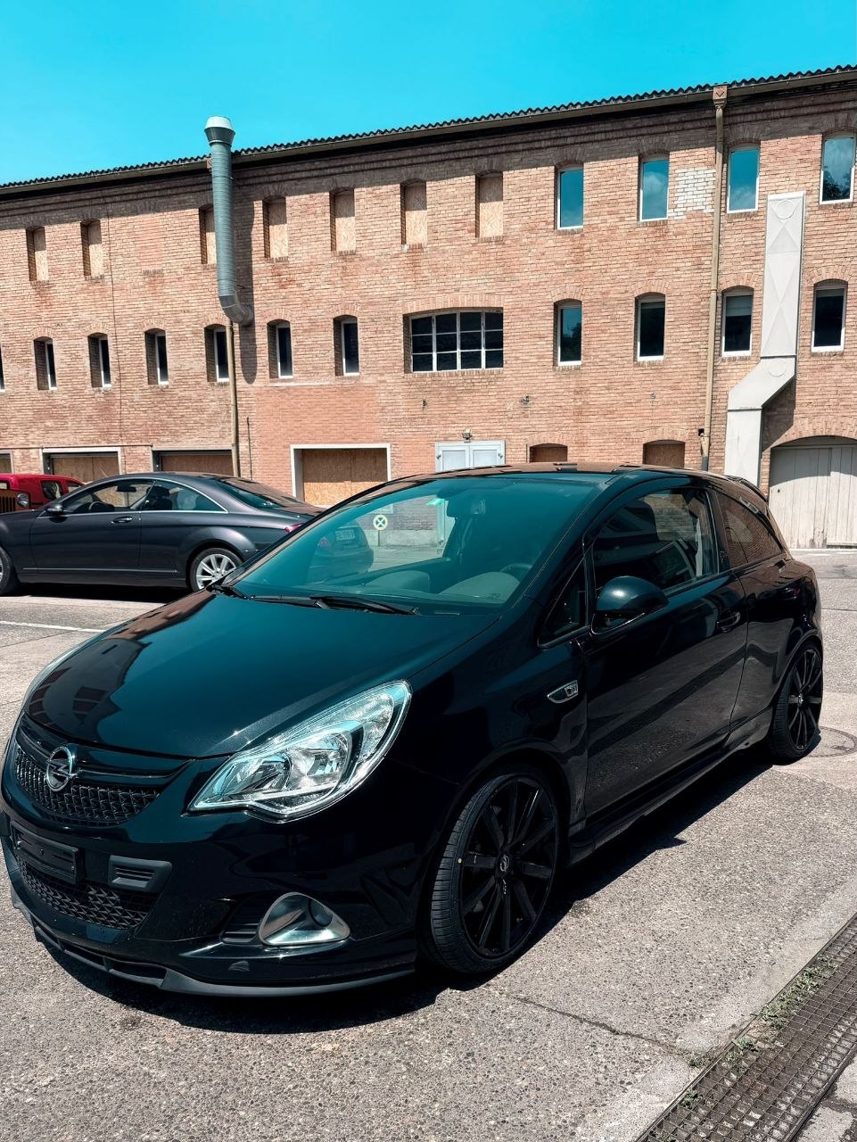 OPEL Corsa 1.6 Turbo OPC Nürburgring Edition-image-4