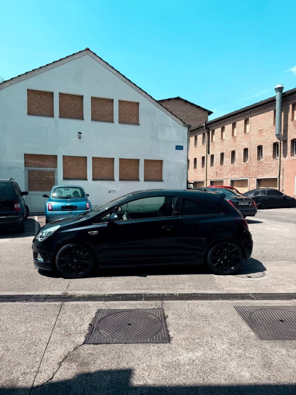 OPEL Corsa 1.6 Turbo OPC Nürburgring Edition-image-1