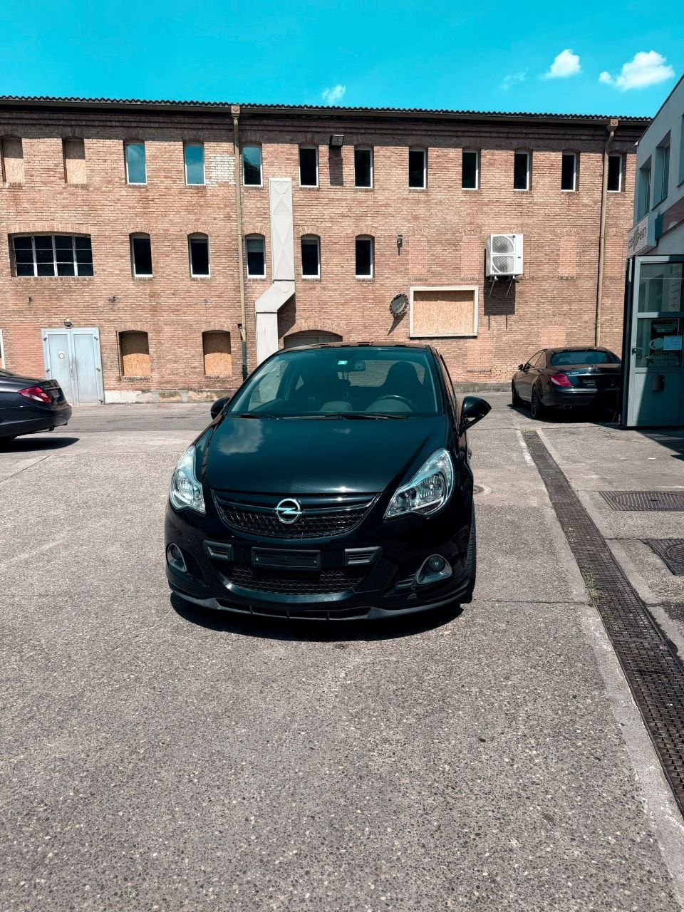 OPEL Corsa 1.6 Turbo OPC Nürburgring Edition-image-6