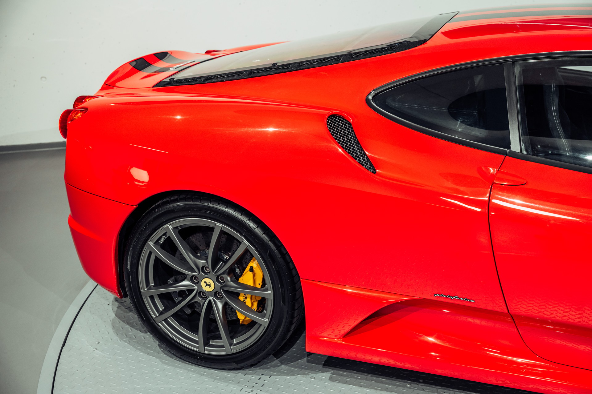 FERRARI F430 Scuderia-image-8