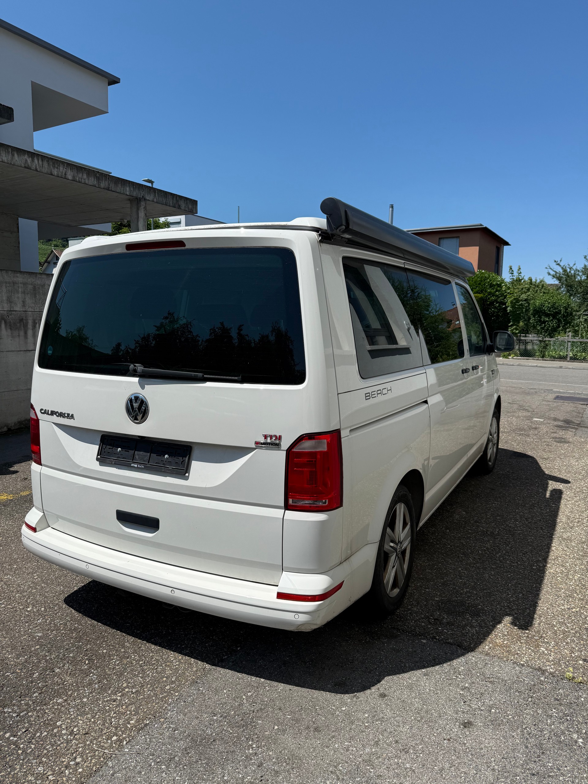 VW T6 California 2.0 Bi-TDI Beach Liberty 4Motion-image-2