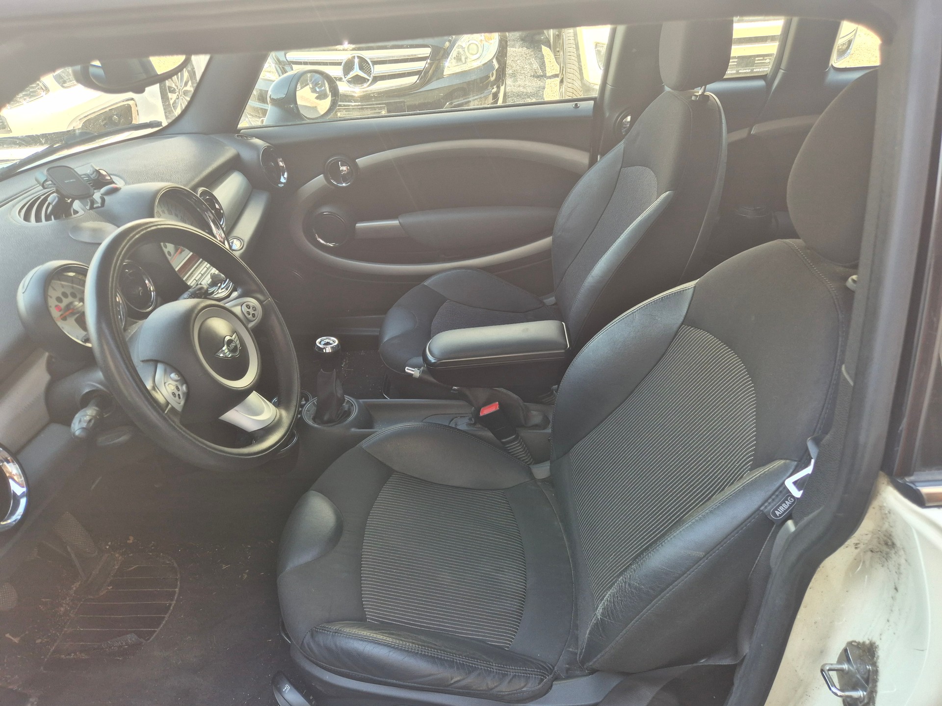MINI Clubman Cooper-image-8