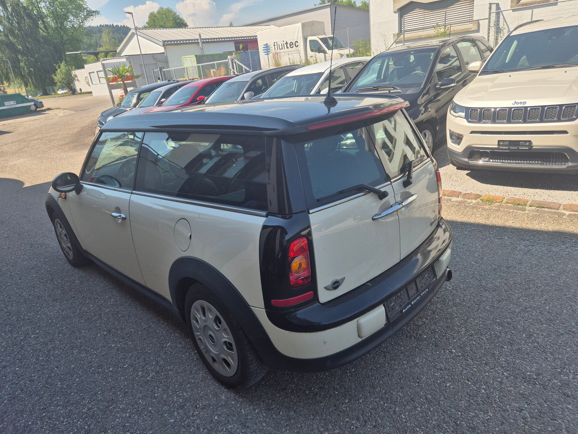 MINI Clubman Cooper-image-2