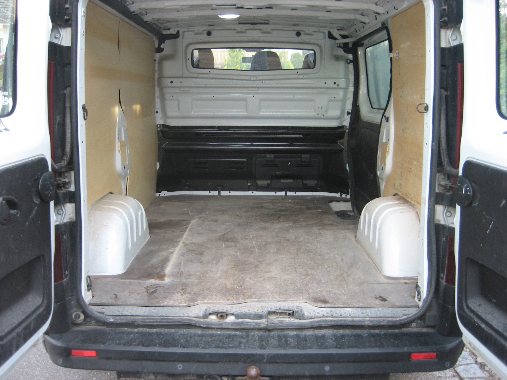 RENAULT Trafic 1.6 ENERGY TwinT. dCi125 2.9t Busin. L1H1-image-2