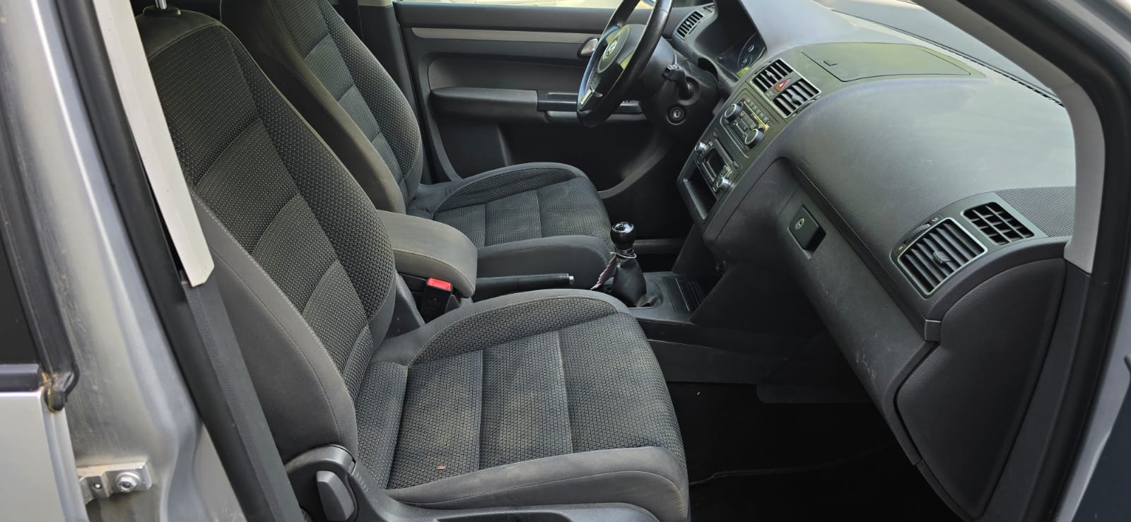 VW Touran 1.4 TSI Comfortline 7 PLACES-image-7