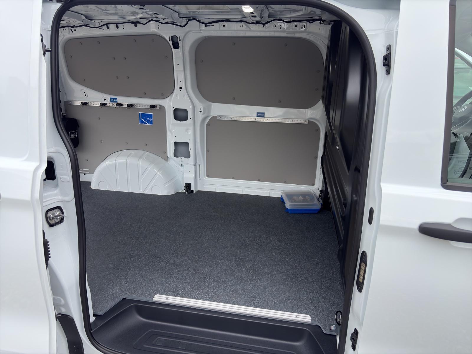 VW Transporter Kaw. 3100 E-Motor 70kWh-image-8