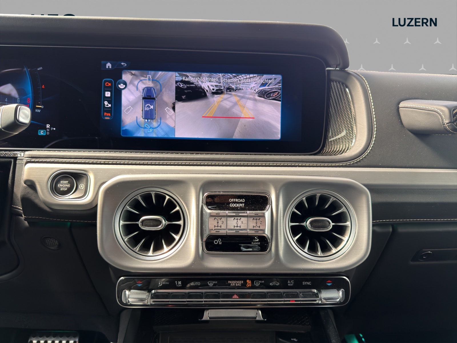 MERCEDES-BENZ G 63 AMG 9G-Tronic-image-11