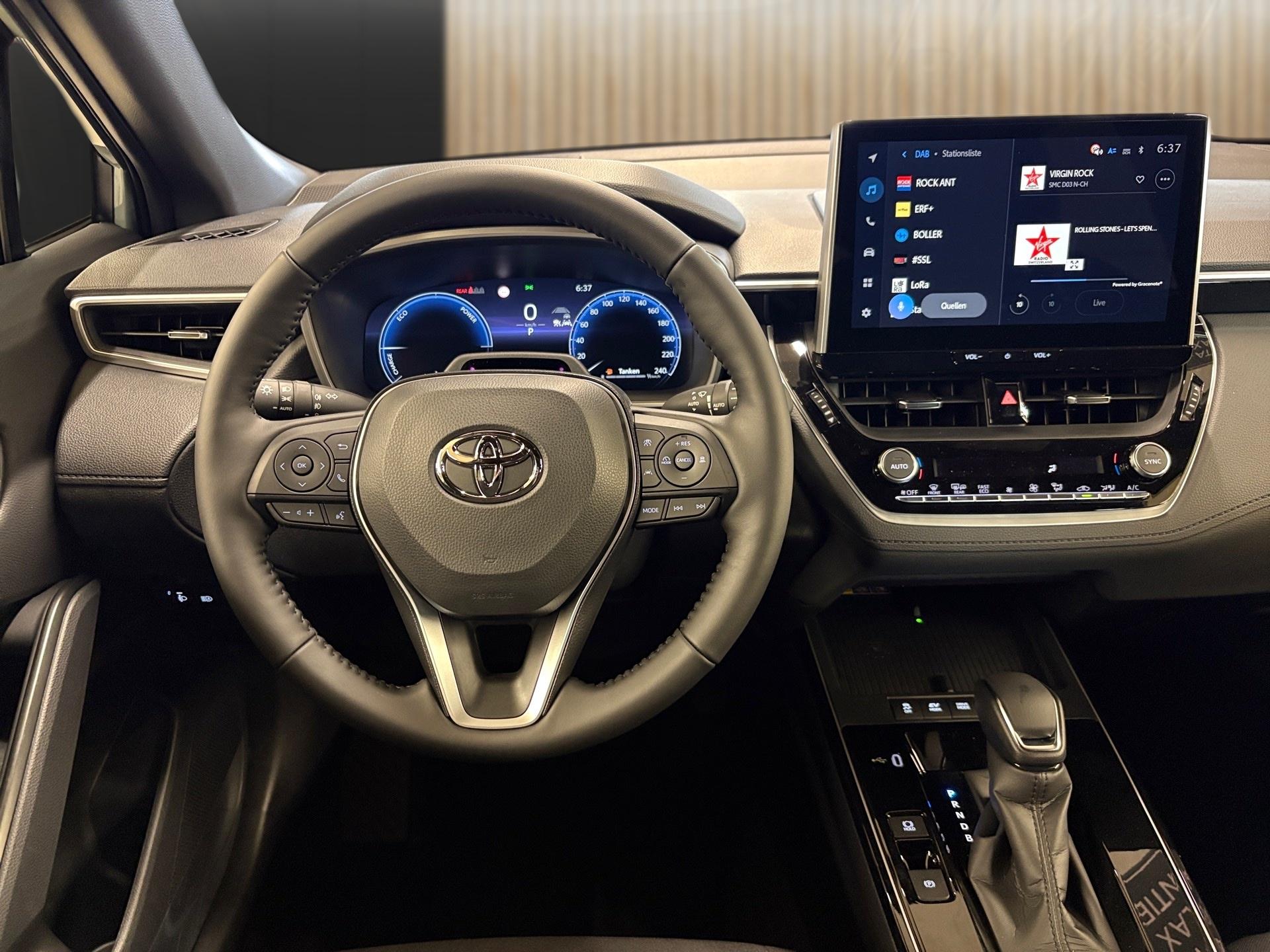 TOYOTA Corolla Cross 2.0 HSD Trend AWD-i-image-11