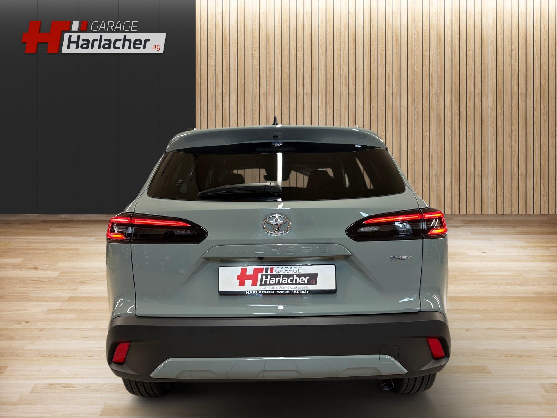 TOYOTA Corolla Cross 2.0 HSD Trend AWD-i-image-5
