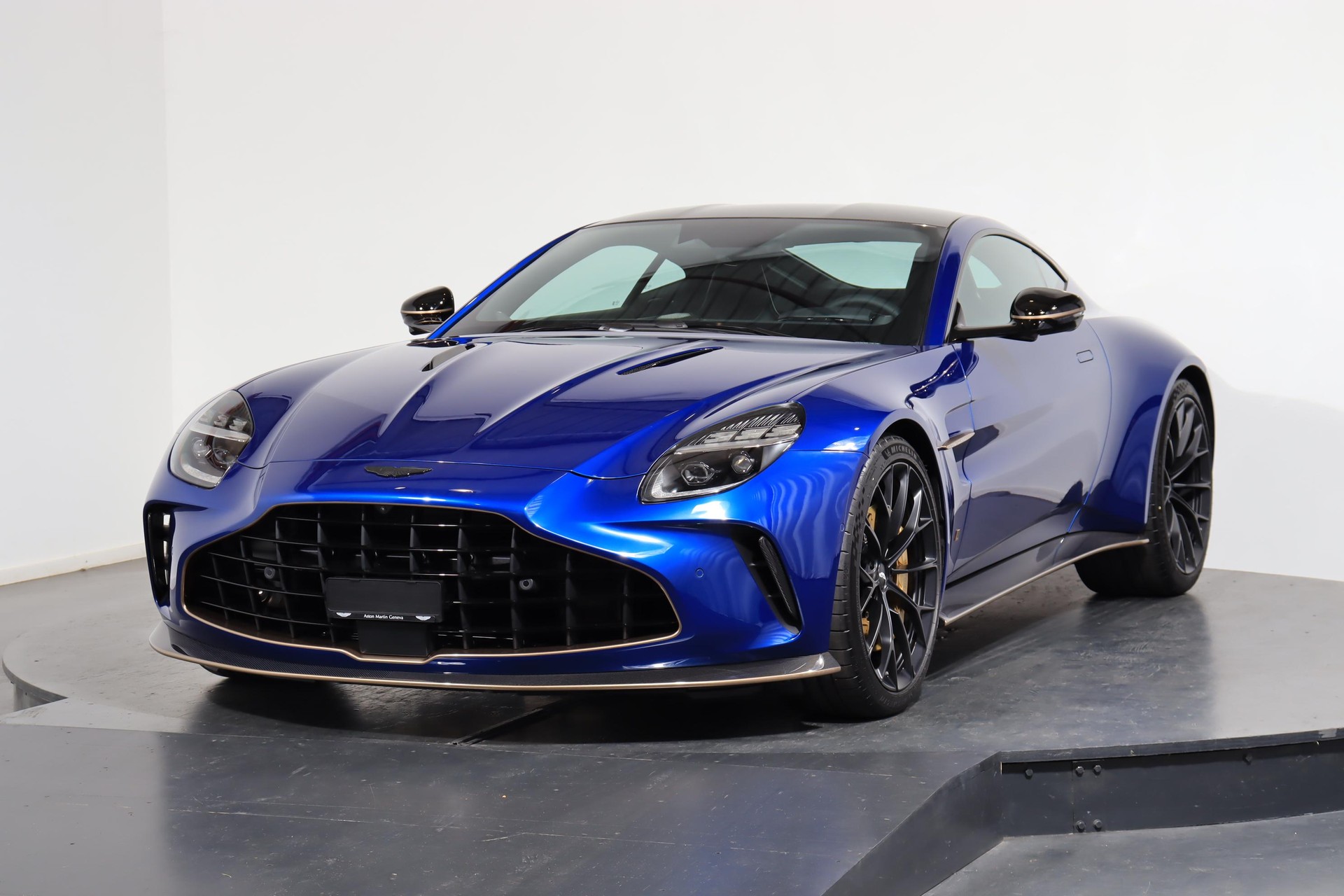 ASTON MARTIN V8 Vantage Coupé 4.0 S V8 Bi-Turbo-image-0