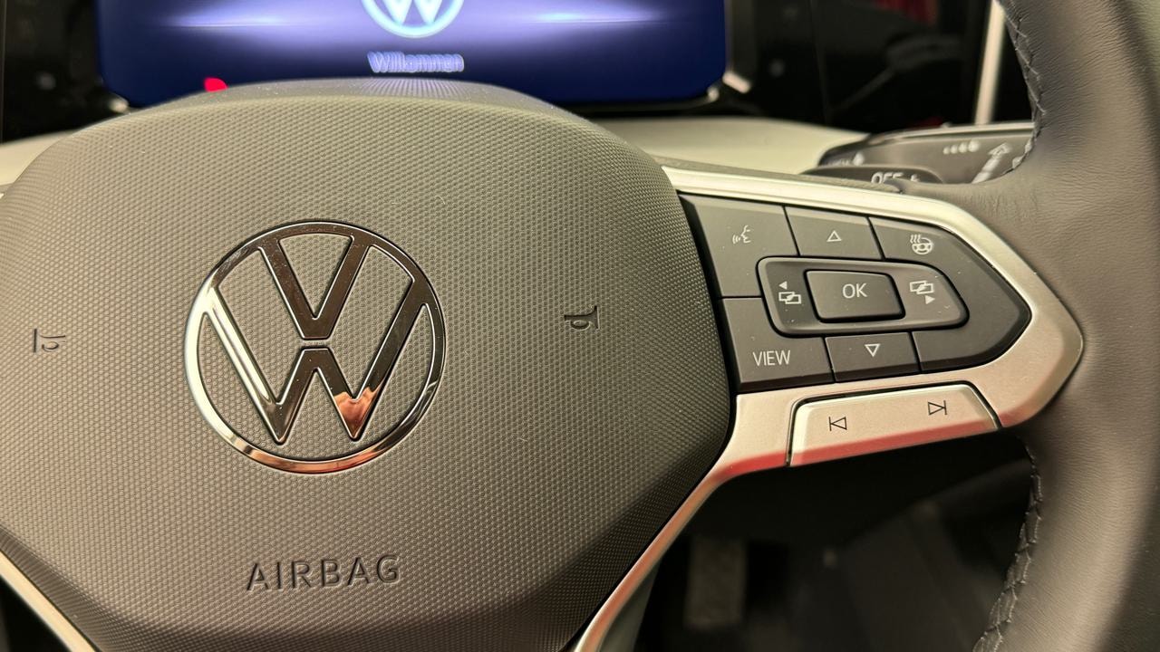VW Golf VIII 1.5 TSI PHEV Limited-image-9