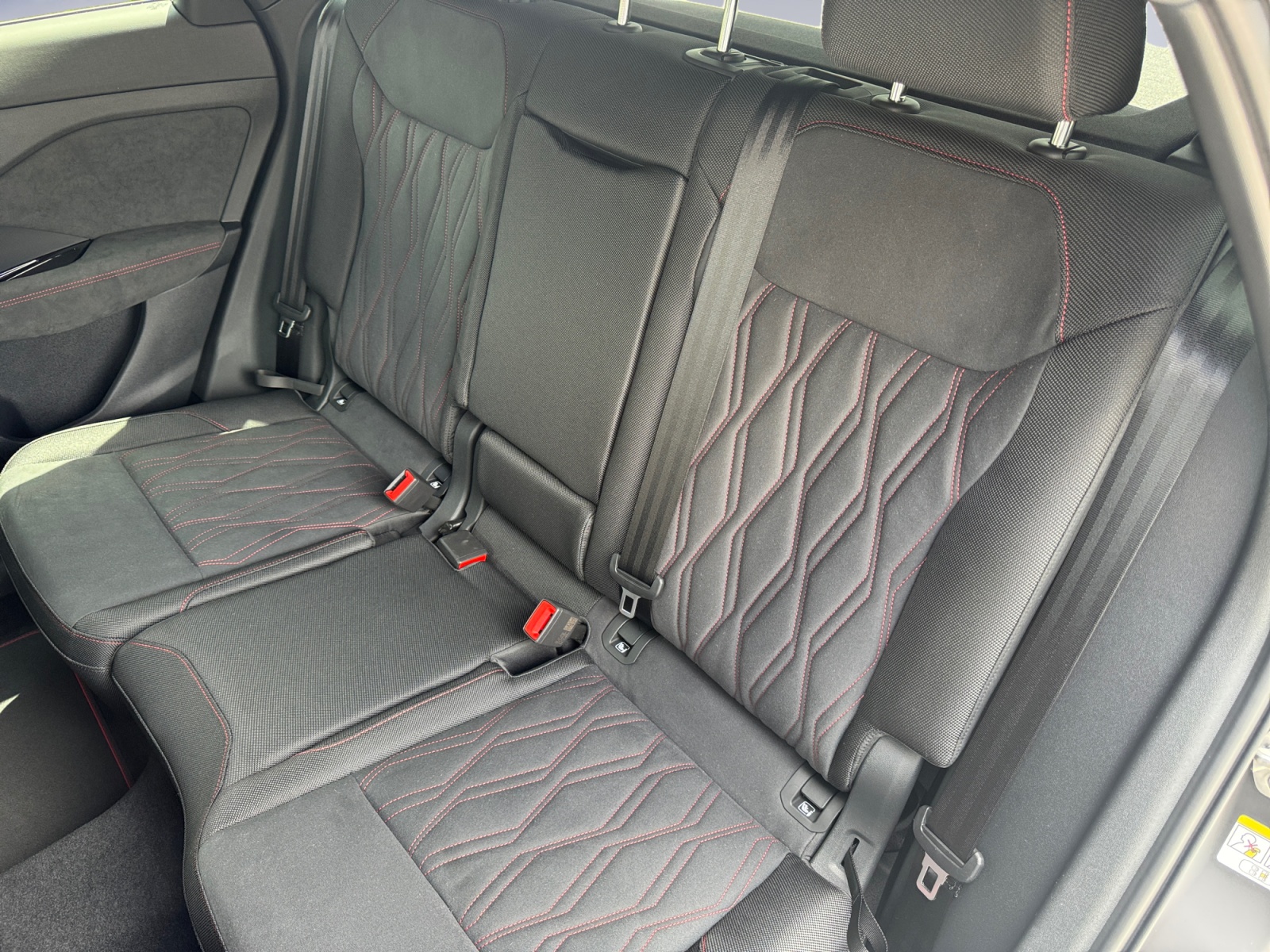 AUDI Q3 Sportback TFSI quattro 195 kW S tronic-image-12