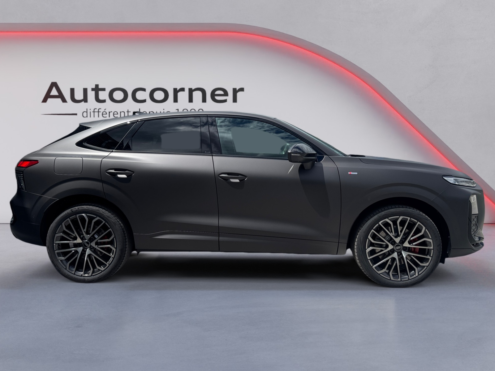 AUDI Q3 Sportback TFSI quattro 195 kW S tronic-image-5